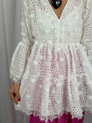Carlos broderie anglaise top in white