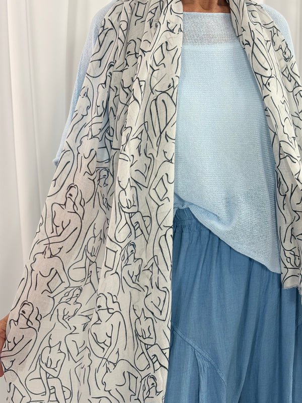 Monic scarf in white with black pattern