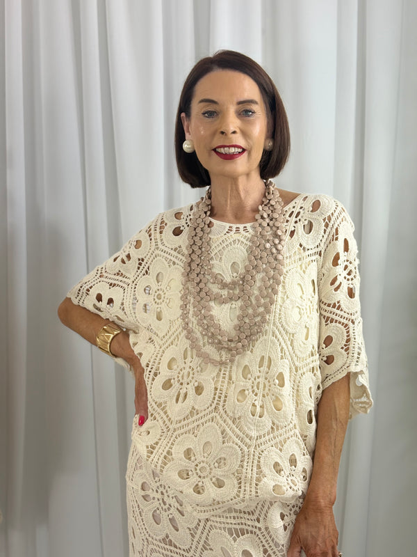 Daisy beaded necklace in mocha - Bond Street Store