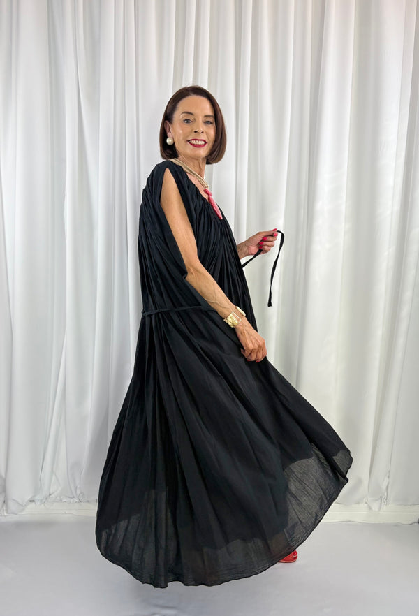 Mila dress in black - Bond Street Store