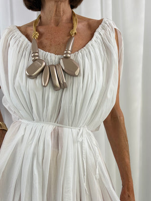 Mila dress in white - Bond Street Store