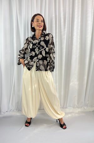 Leon Shirt in black with beige swirl - Bond Street Store