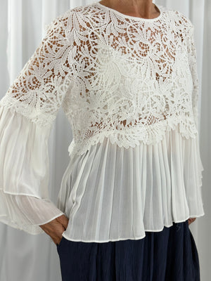 Margarita Crochet top in white