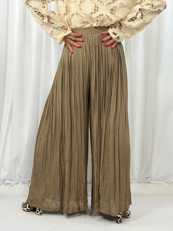 antibes palazzo trouser in mocha - Bond Street Store