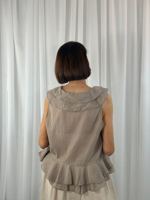 Tuscany ruffle top in mocha