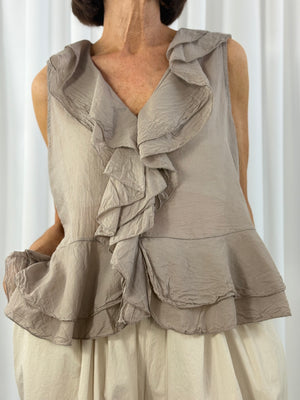 Tuscany ruffle top in mocha