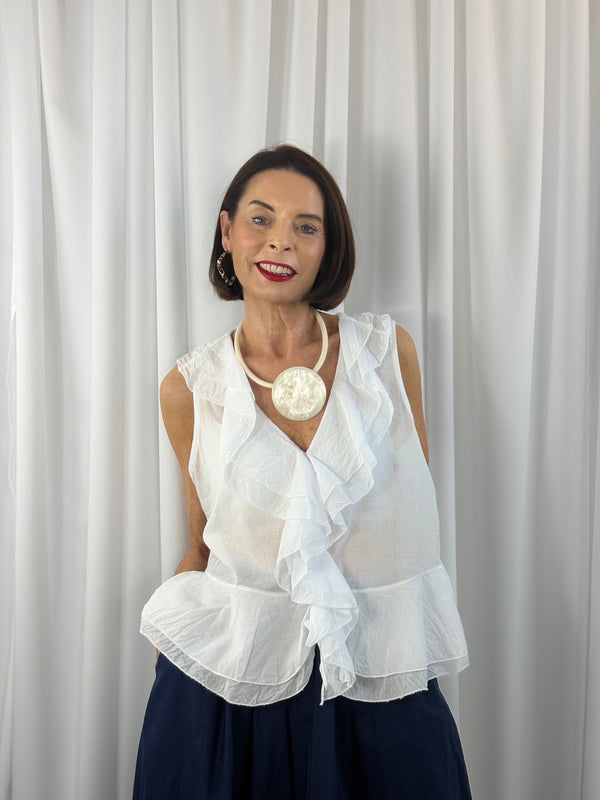 Tuscany ruffle top in white