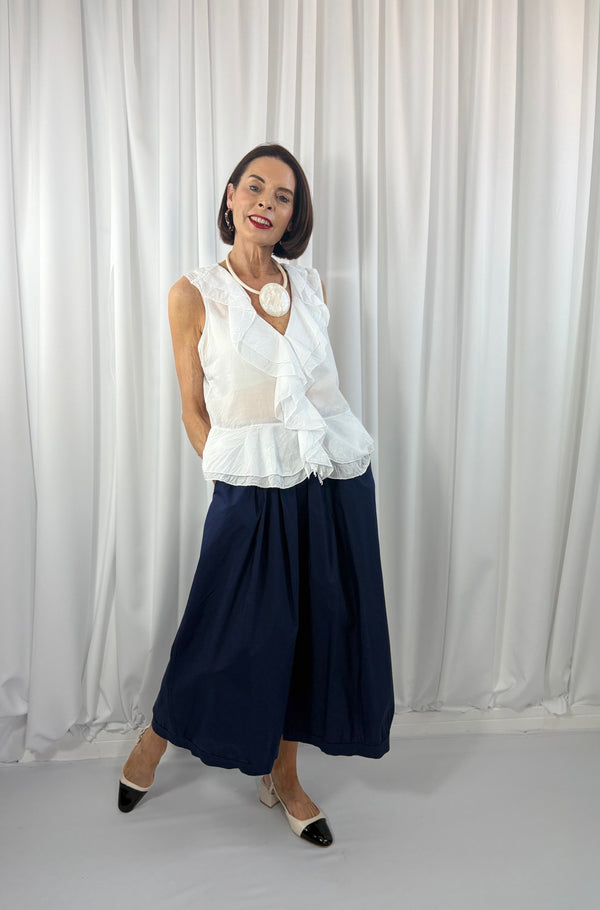 Tuscany ruffle top in white