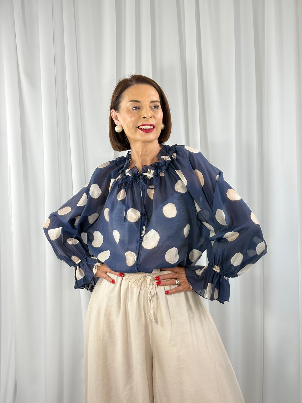 Alfredo top in navy with beige spots