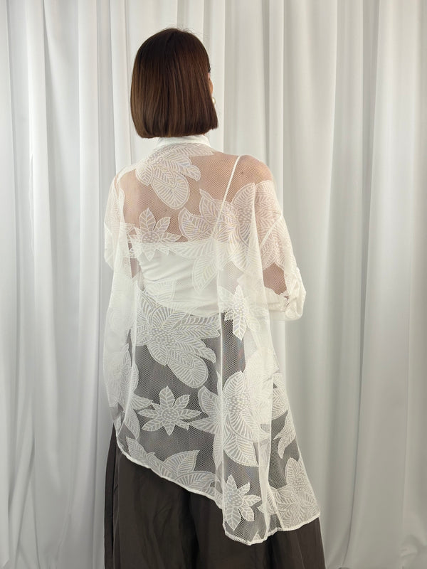 Sandy Asymmetric waterfall top in white