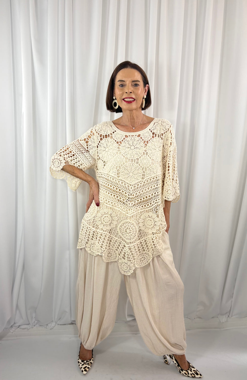Burret Crochet top in beige