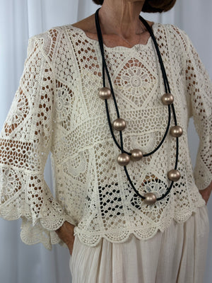 Paris Crochet top in beige