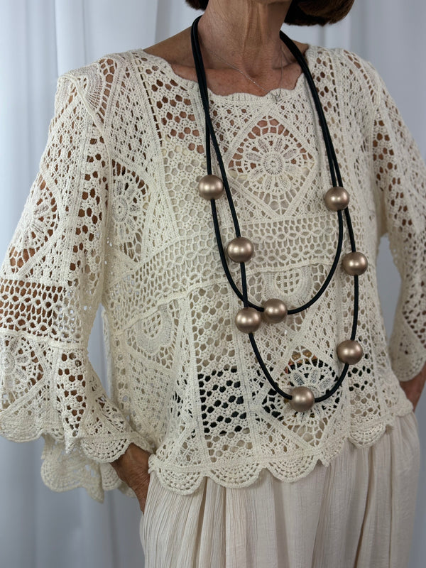 Paris Crochet top in beige