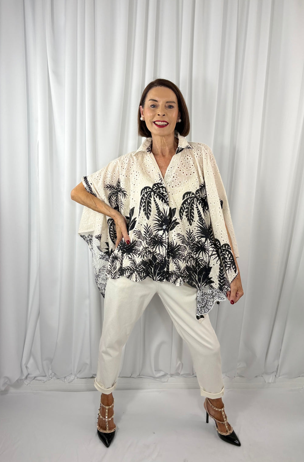 Palma waterfall top in black