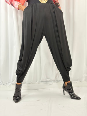 Jasmine Harem trousers in black