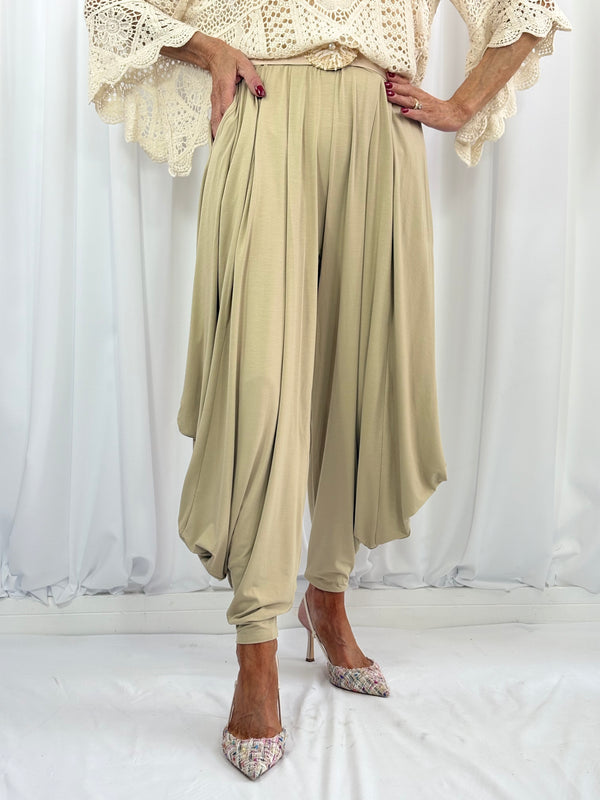 Jasmine Harem trousers in warm beige