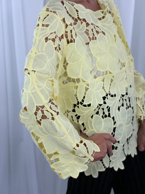 Milan Crochet top in lemon