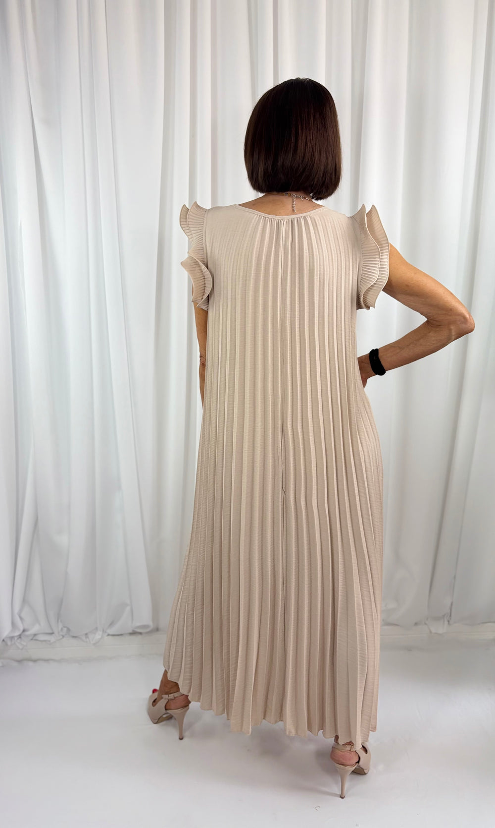Sylvia dress in beige