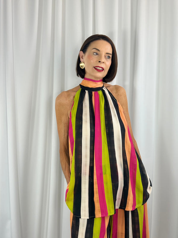 Aira Suit in black and pink