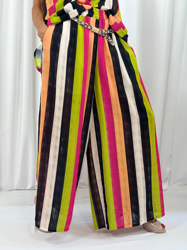 Aira Suit in black and pink