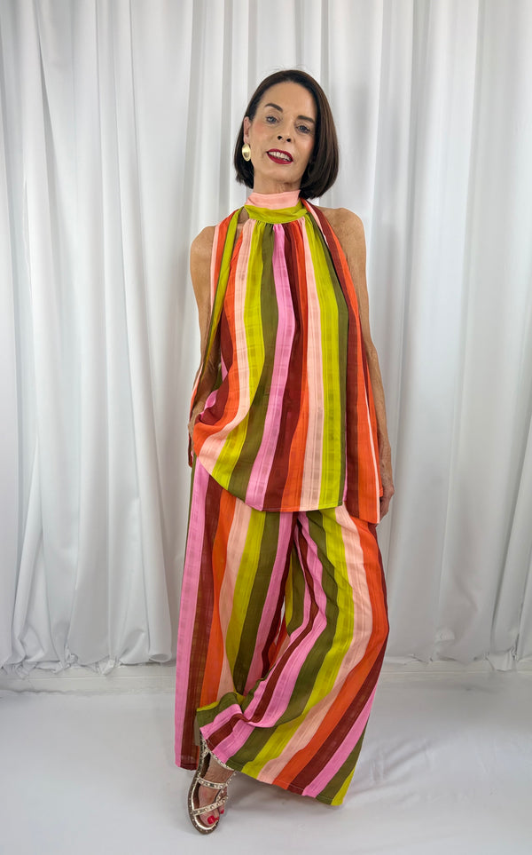 Aira Suit in lime and peach