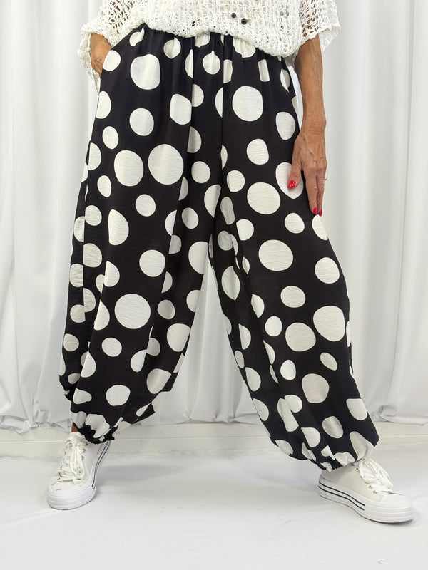 Dora trousers in black with white polka dots - Pre order arrival date 29 june