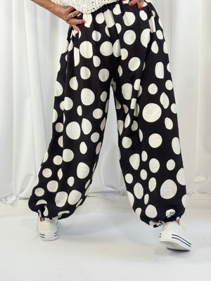 Dora trousers in black with white polka dots - Pre order arrival date 29 june