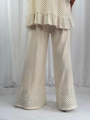 Aira suit in buttermilk