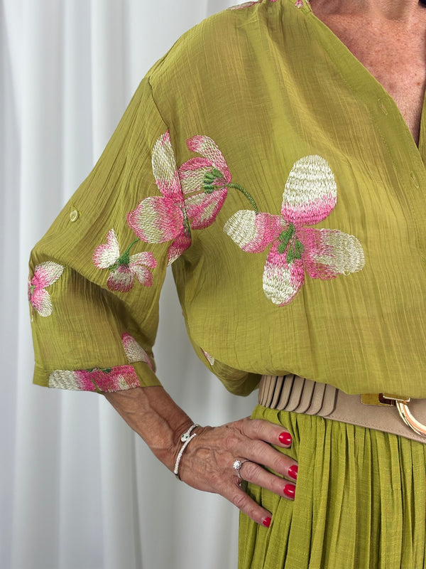 Maybel emroidered flower shirt in Olive green