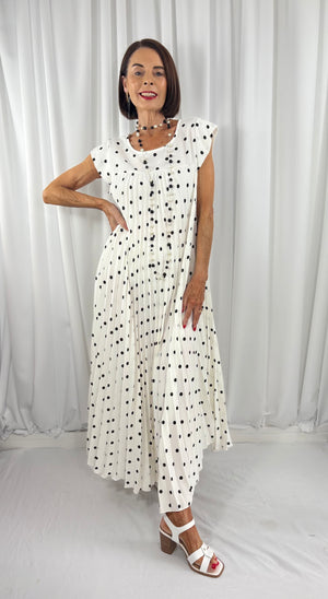 Milan dress in white with black spots