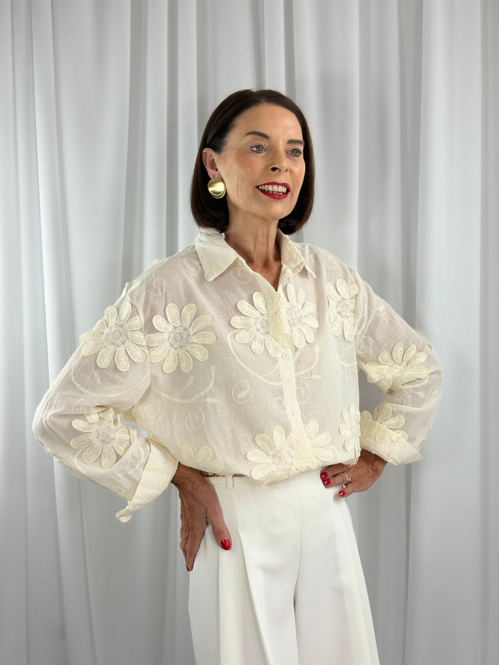 Dipsy 3d flower shirt in cream