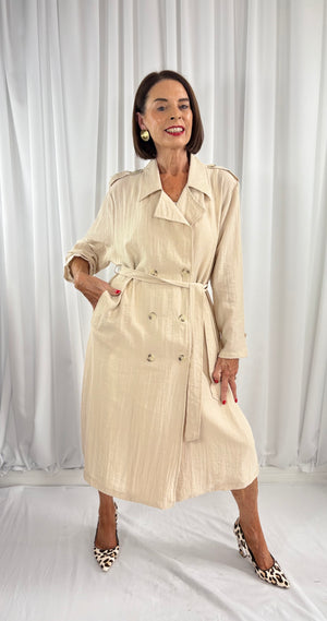 summer trench coat in beige