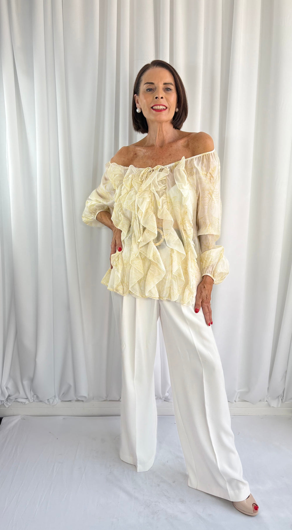 Burty ruffle top in lemon