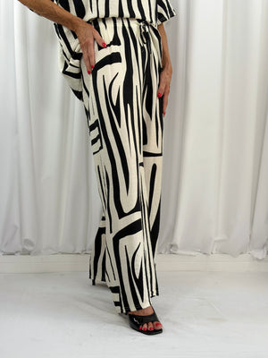 Catherine suit in black and cream