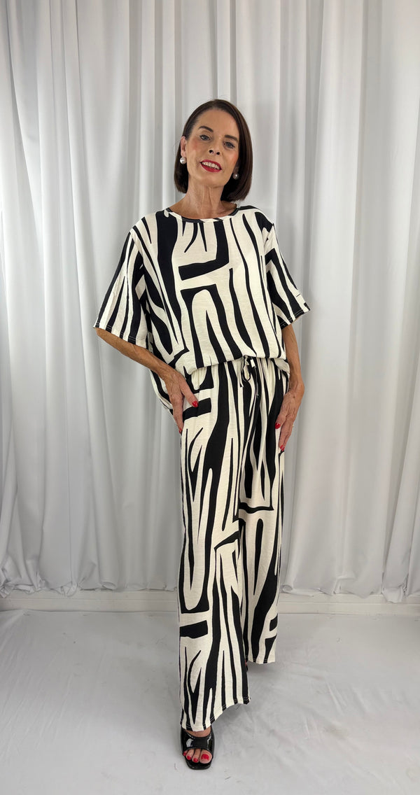 Catherine suit in black and cream