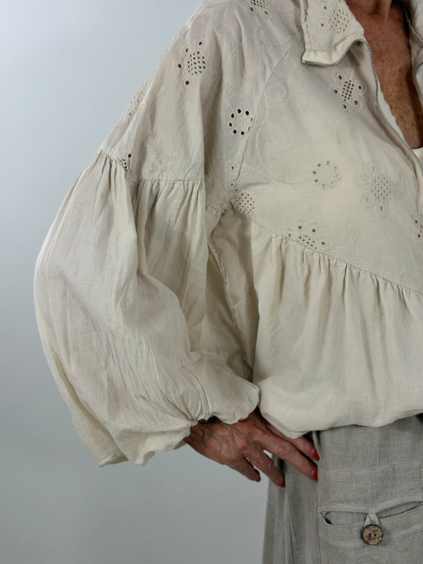 mccoy embroidery anglais jacket in beige