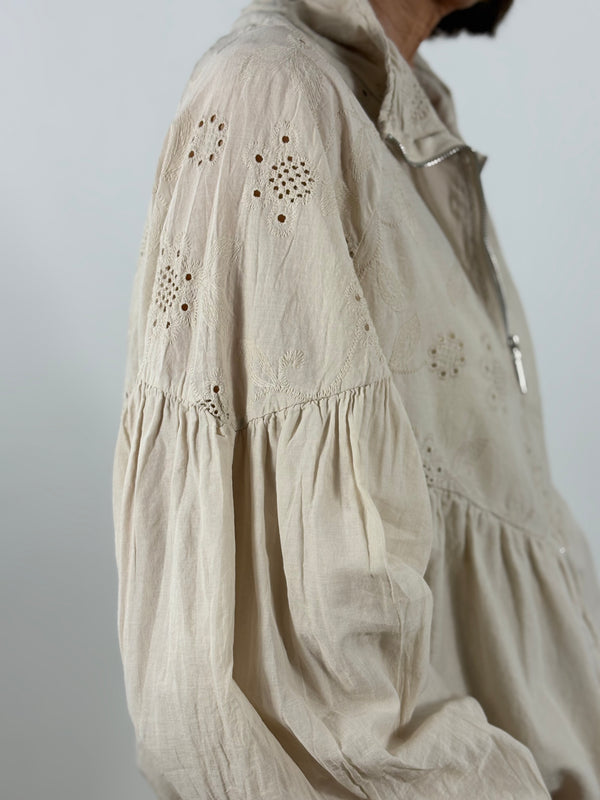 mccoy embroidery anglais jacket in beige