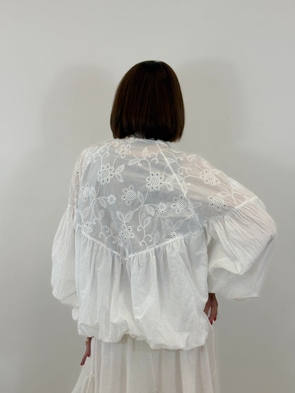 mccoy embroidery anglais jacket in white