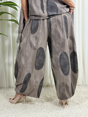 Jona Suit in Mocha