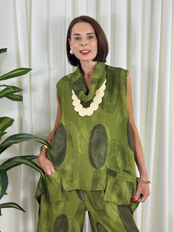 Jona Suit in pistachio
