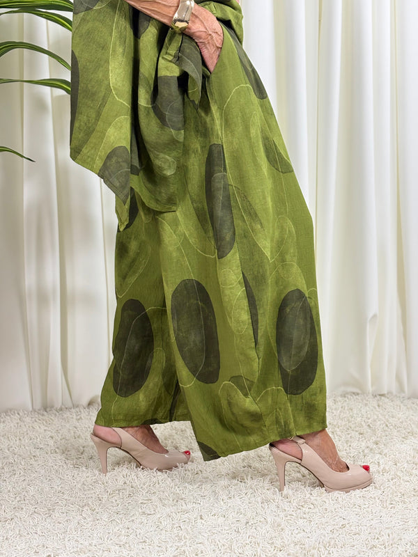 Jona Suit in pistachio