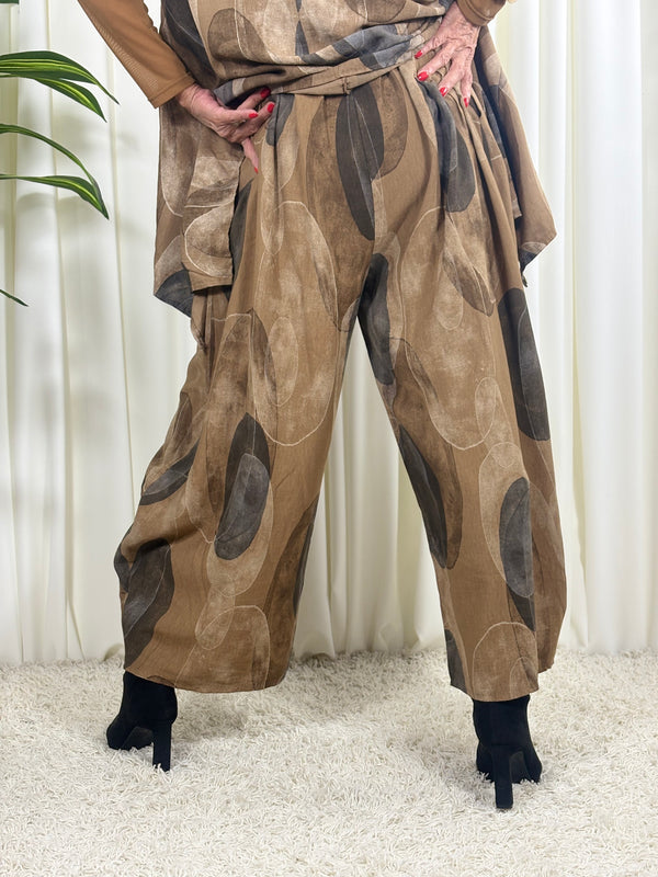 Jona Suit in light camel