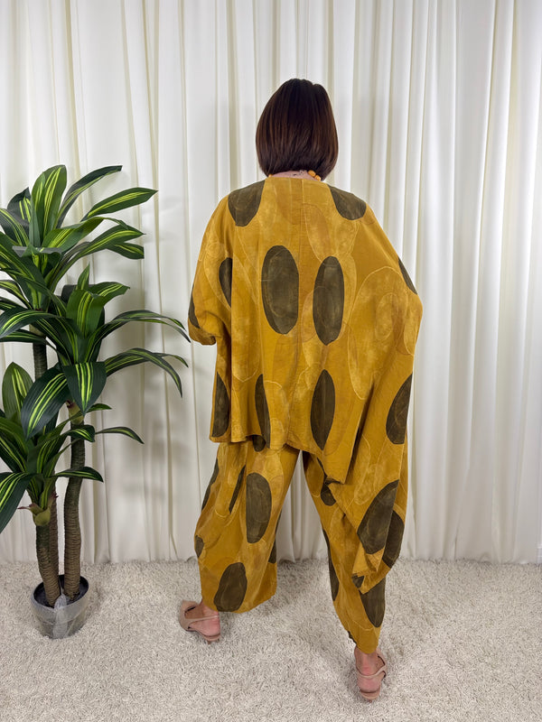 Madrid suit in mustard