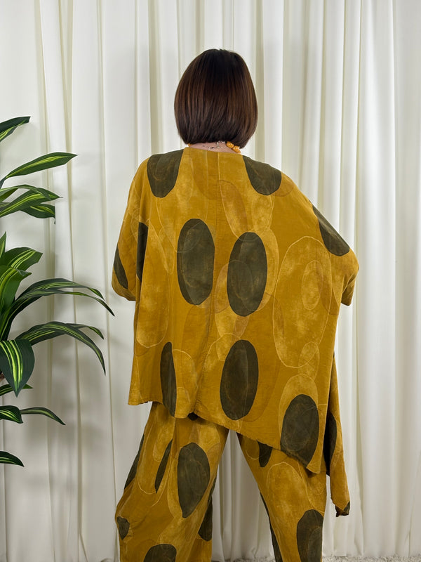 Madrid suit in mustard