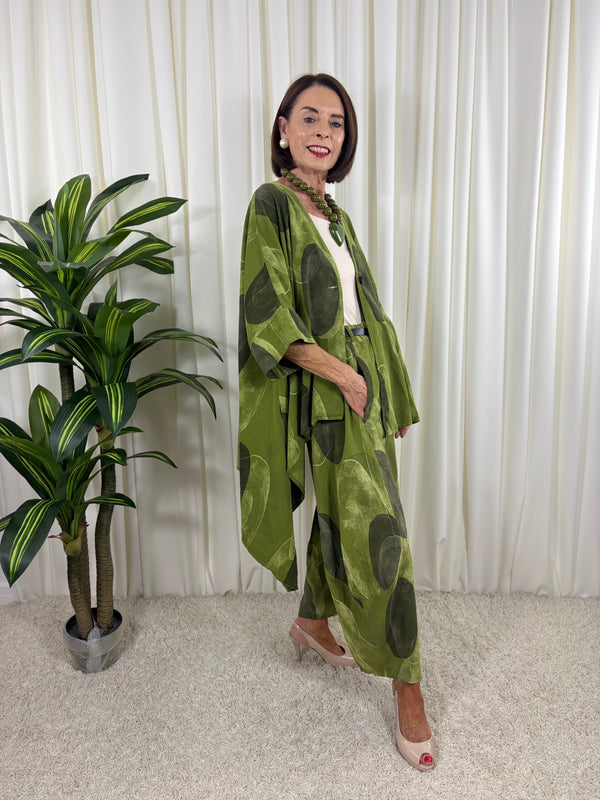 Madrid suit in pistachio