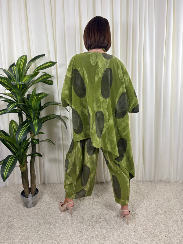 Madrid suit in pistachio