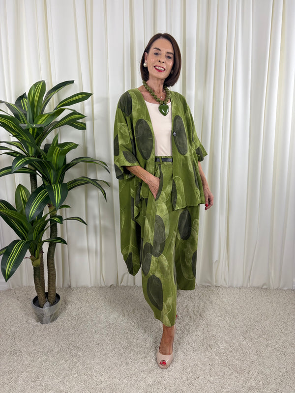 Madrid suit in pistachio