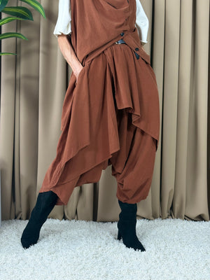 Dion Suit in rust