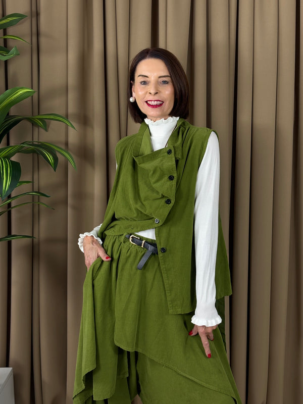 Dion Suit in pistachio