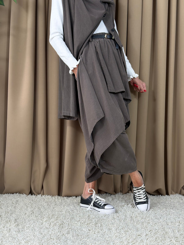 Dion Suit in charcoal grey